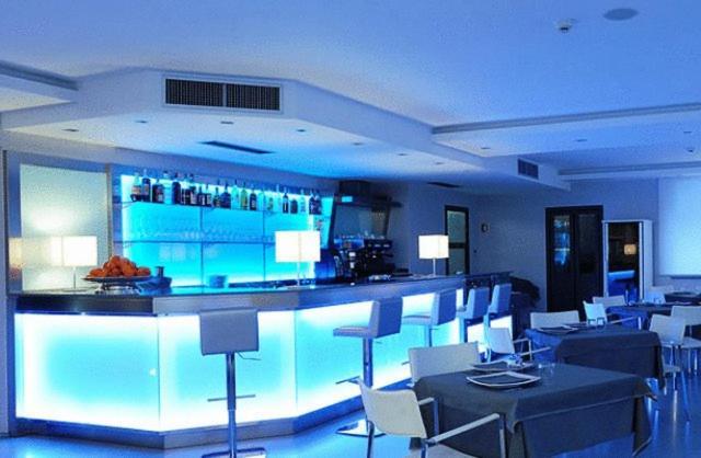 Park Hotel Sporting Терамо Екстер'єр фото